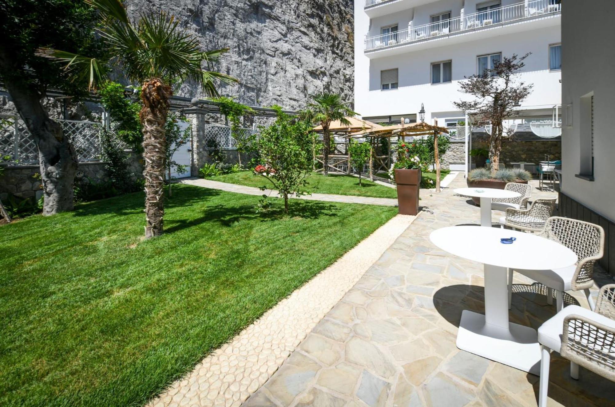 My Exclusive Italy - Beachfront & Private Sea Access * Sorrente