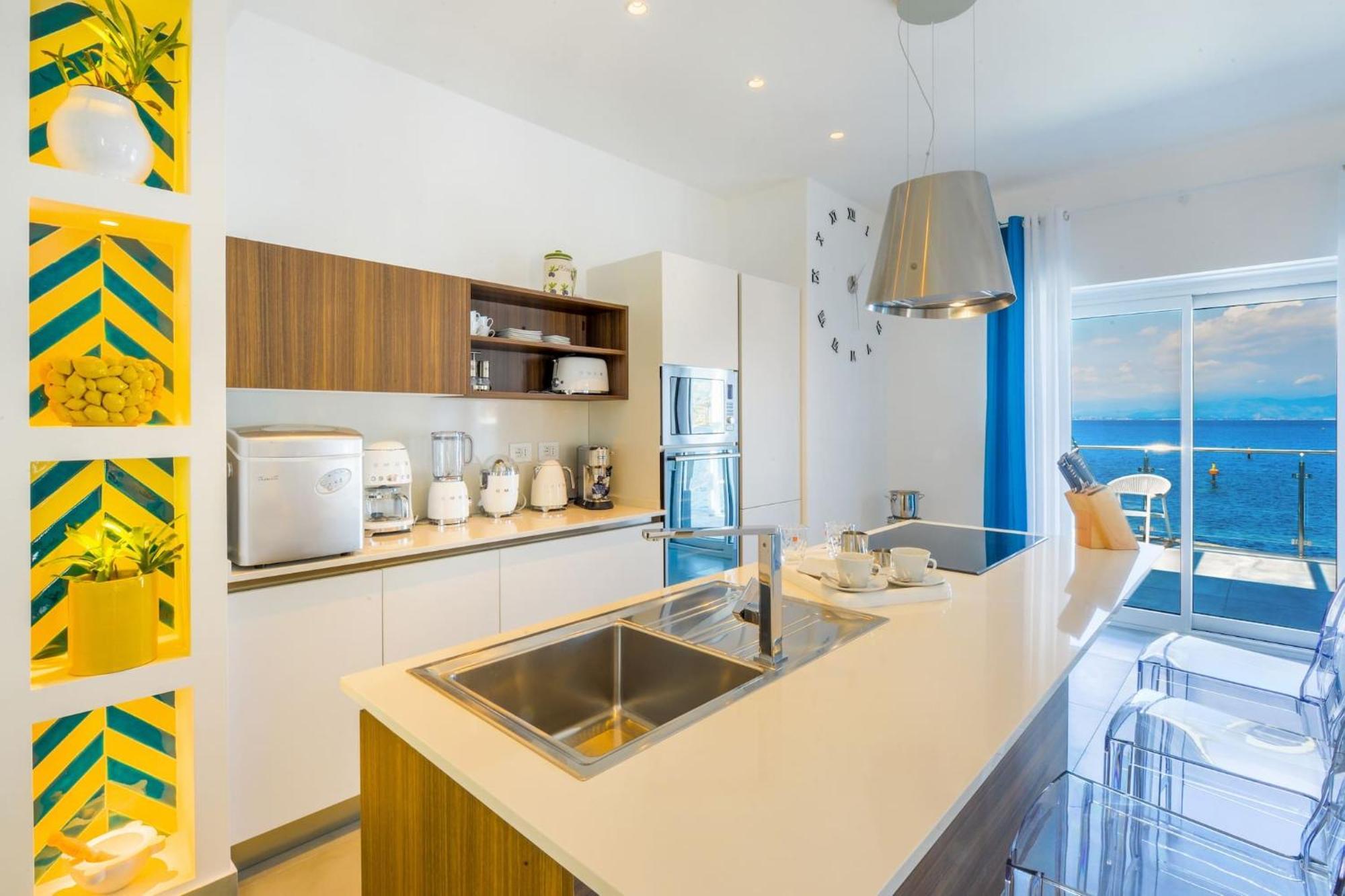 Villa My Exclusive Italy - Beachfront & Private Sea Access Sorrente